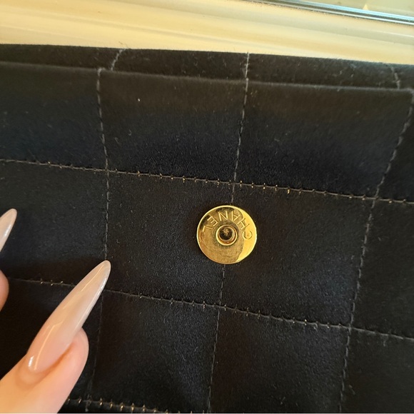 Vintage Chanel Purse - Picture 12 of 13